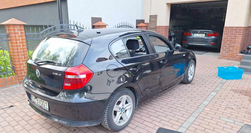 BMW Seria 1 cena 23700 przebieg: 240000, rok produkcji 2011 z Kraków małe 232